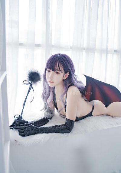 欧美女明星露阴_720在线播放