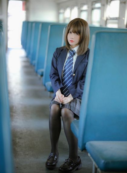 欧美pose男_HD免费观看电视剧