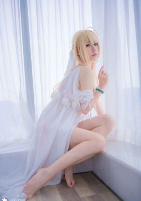 欧美制服唯美图片_手机在线免费观看