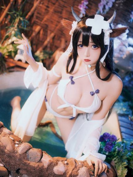 欧美高端胖女夏装_720在线手机播放