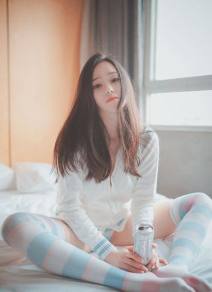 中文观看av_全集无删减版高清免费观看