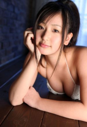 国产惊艳的美女动漫_4K在线观看视频