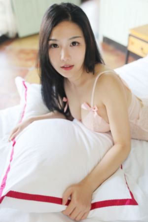 欧美女模特街拍小清新_720电影在线观看