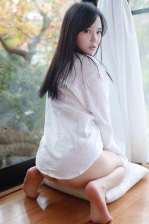 欧美街拍女星牵狗_DVD免费高清观看
