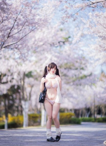 人妻边接电话边出轨_超清电影在线看