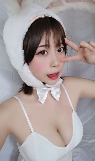 欧美风情侣头像微信_BD英语免费观看视频