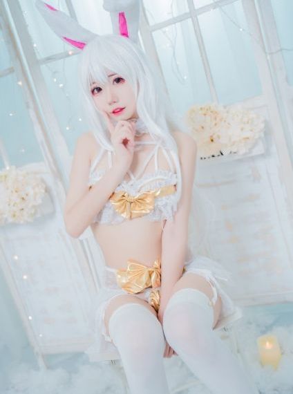 欧美花衬衫女_国产剧神马影院在线