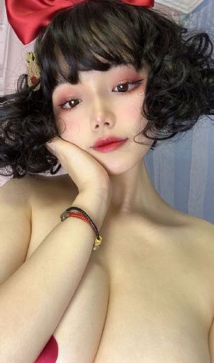 日韩厕所小便视频_完整视频大全