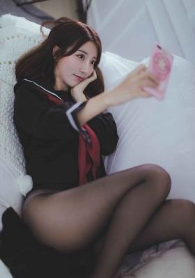 人人爽人人爱_不卡在线观看