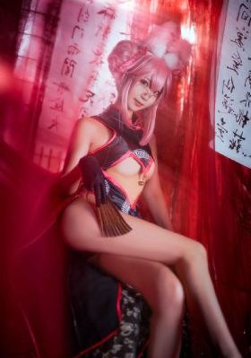 欧美女歌星恶搞_4K动漫在线观看